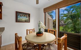 1Br 1Ba Kahala Tropical Dream, Pool, Garden View 513